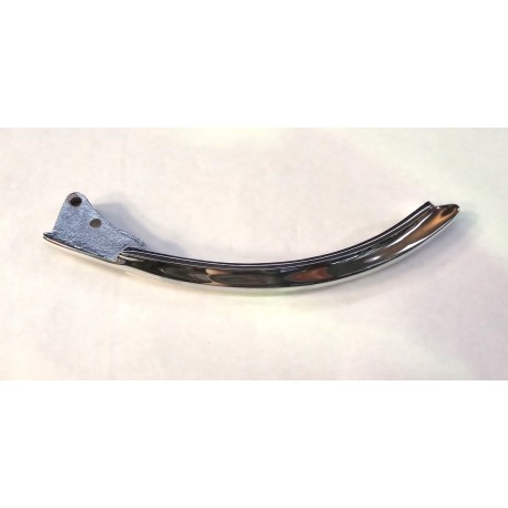 Tirador de capo con cerradura