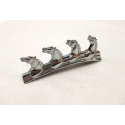 Emblema 4 cabezas caballos